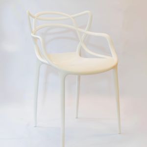 chaise Masters en couleur blanche