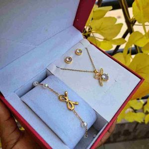 Chaîne femme neut doré ensemble bijoux dame pendentif inox mode luxe amour cœur love coffret bijoux cadeau mariage cadeau d'anniversaire cadeau Noël Saint Valentin fête des mères cadeau pour femme boucle d'oreille bracelet femme pierre précieuse 