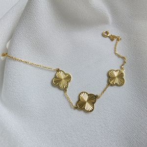 Collier romantique en fleur 