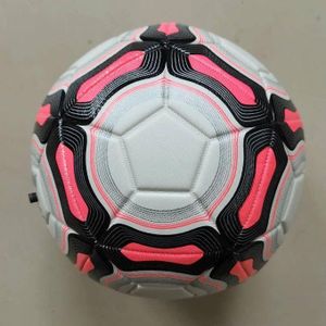 Ballon De Football taille 5+pompe..