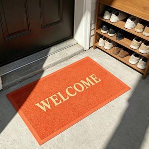 apis d'entrée antidérapant avec inscription « WELCOME » pour entrée et salle de bain