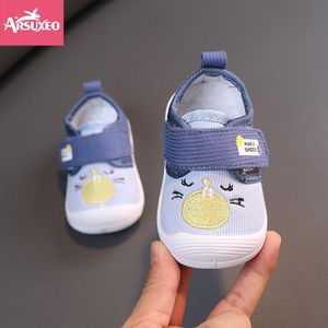 Baskets couineuses pour bébé fille (0-3 ans)