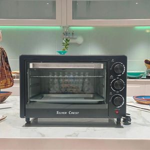 Mini Four à électrique  silver crest/MODERNE 25L  couleur noire 