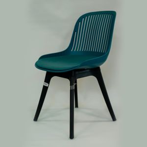 chaise scandinave moderne bicolore