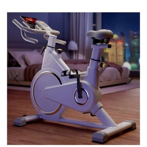 Vélo de sport collection spining professionnel avec un tableau d'affichage