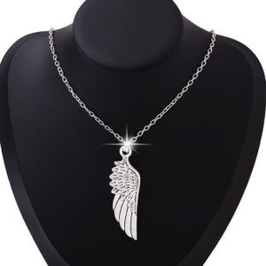 Collier ailé rétro individuel pendant hip-hop chaîne de hoodie