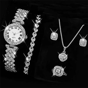 Montres Femmes Collier à Anneaux de Boucles d'Oreilles et Bracelet à Diamant en Eau de Bijoux Montres-bracelets
