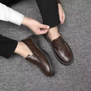 Mocassins à enfiler pour homme - chaussures de ville, chaussures habillées, chaussures de mariage - Marron