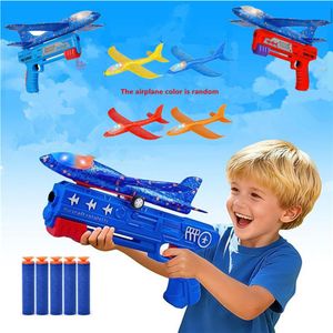 Jouet lanceur d'avion 1Pack, Planeur en mousse à LED, Avion catapulte à 2 modes de vol pour enfants, Jouets de sport en plein air, Cadeaux pour garçons et filles, Jeu d'anniversaire, Couleur aléatoire