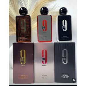 Afnan 03 Eaux de parfums  Homme 9PM Bonne senteur et bon sillage note bonne