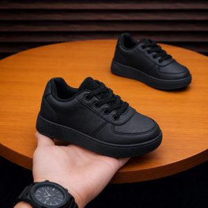 Chaussure basket pour enfant - solide en gomme - noir