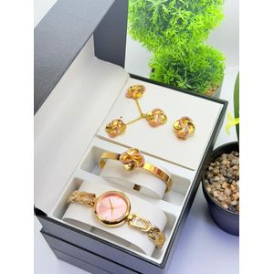 Ensemble Coffret Bijoux ( Chaîne,bracelet,Montre  et bague) Or Plaqué