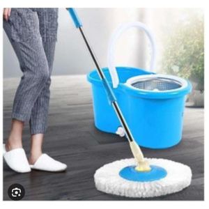 KIT DE NETTOYAGE ULTRA PRATIQUE DOTÉ DE SERPILLIÈRE RT DE SEAU ESSOREUR ROTATIF 