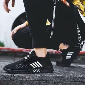 Nouvelles Chaussures De Course De Sport Pour Hommes Avec Semelles Souples Et Confortables