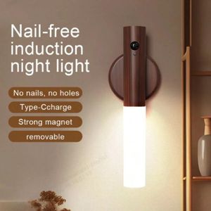 Créatif LED bois mur lumière capteur de mouvement type-C chargeur lampe de nuit avec magnétique lampe d'éclairage d'escalier