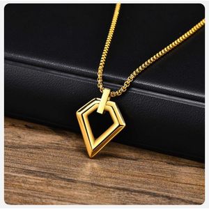 Fashion All Longue Chaine  Homme pendentif  triangle 60cm  , Doré idéal cadeau pour saint valentin,  anniversaire,  mariage 