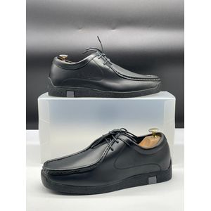 Geogra Chaussures Homme en Cuir Cirable  avec Lacets NOIR – Style Élégant et Confort Durable 