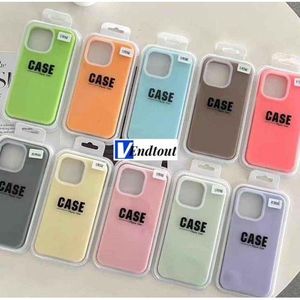 Coque Silicone Compatible IPhone 15 + 1 Antichoc - Vert