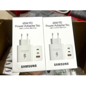 Chargeur Samsung Power Adapter Trio 65W PD - Charge Rapide - 3 Ports (2x USB-C, 1x USB-A), 65W pour A15, A16, A55, A25, S23, S24, S25, compatible avec les modèles Galaxy S25, S24, S23, S22, S21, S20, Ultra, Plus, FE, Note 20/10, Z Fold, Z Flip