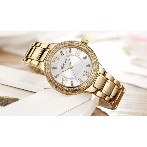 Modèle de sales montre femme