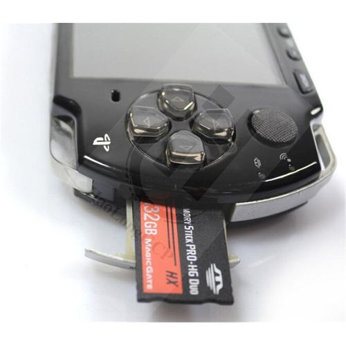 SONY PSP CARTE mémoire 16 Go & Adaptateur + 200 Jeux inclus EUR 18