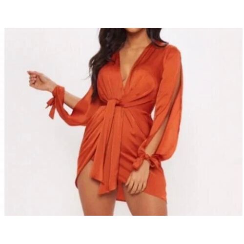 Prettylittlethings Magnifique robe en soi