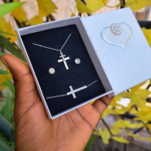 product_image_name-Fashion-Bijoux chaîne femme croix agente 2en1 chaîne bracelet pendentif ensemble bijoux accessoire femme inox luxe mode stylé femme cadeau femme coffret cadeau anniversaire femme fête mere Saint Valentin Mariage amour cœur -2