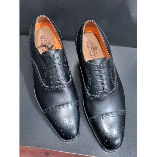 Soulier ou chaussure sales