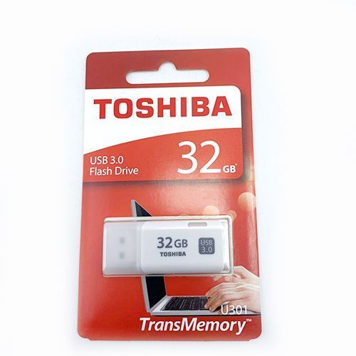 Clé usb toshiba 32gb à personnaliser pour machine à coudre - Un grand marché