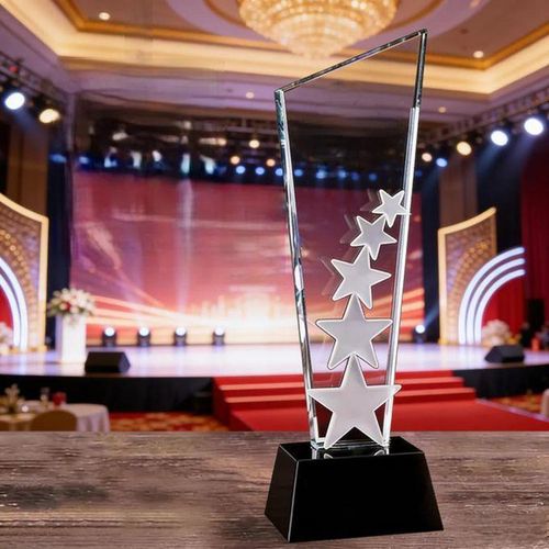 Generic Trophée décoratif en cristal – Étoile de l’Excellence - image 4