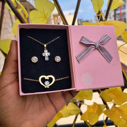 product_image_name-Fashion-Bijoux chaîne femme croix doré 3en1 chaîne bracelet pendentif ensemble bijoux accessoire femme inox luxe mode stylé femme cadeau femme coffret cadeau anniversaire femme fête mere Saint Valentin Mariage amour cœur -2