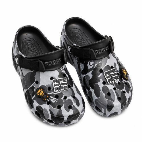 Mode  Chaussure babouche , Sandala,Sabot Classic CROCSS All-Terrain - Gris / Disign