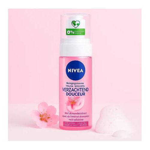 NIVEA Mousse Nettoyante Douceur à l’extrait d’amande 150 ML