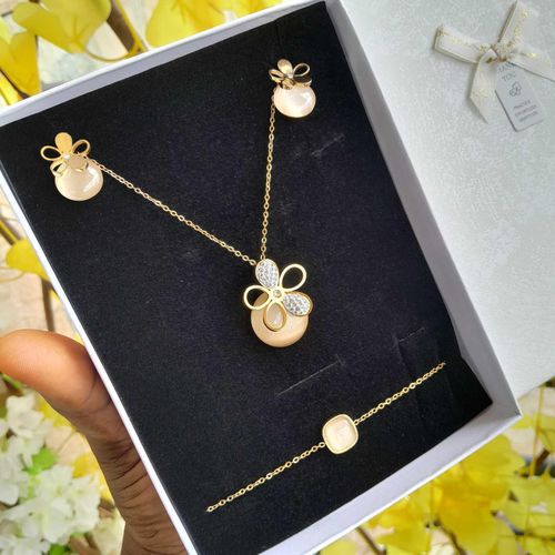 product_image_name-3D Fashion-Ensemble  femme  chaine  et boucle d oreilles pendentif  fleur, bracelet pendentif carré Doré 45cm En Acier Inoxydable idéal cadeau pour saint  valentin , anniversaire, mariage -1