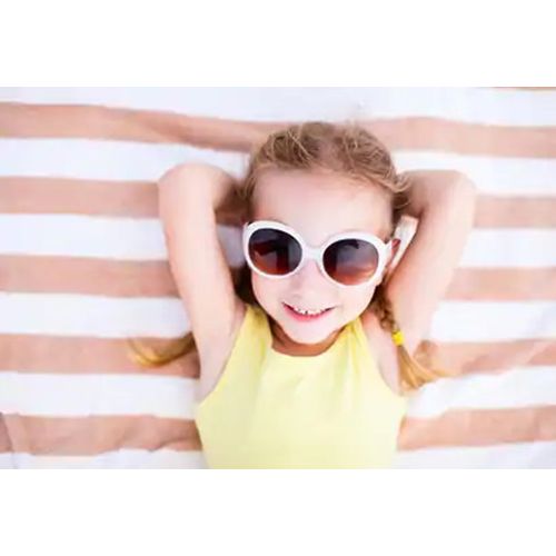 Fashion Lunette De Soleil Enfant Oversize Etui Offert Blanc Prix pas cher Jumia CI