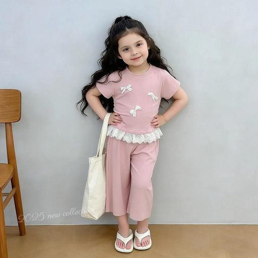 Fashion Ensemble tendance pour petite fille : haut à manches courtes en dentelle et t-shirt, pantalon droit 7/8