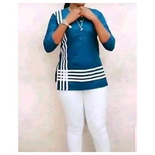 Tunique homme de couleur noire 