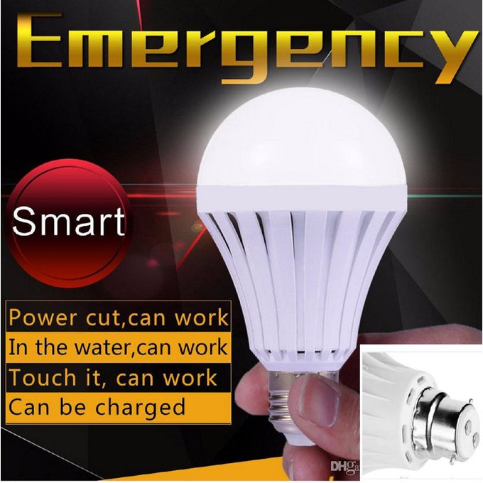 SmartCharge LED Ampoule Rechargeable Antichoc (3H D'Autonomie) - Ampoule  D'Urgence - Prix pas cher