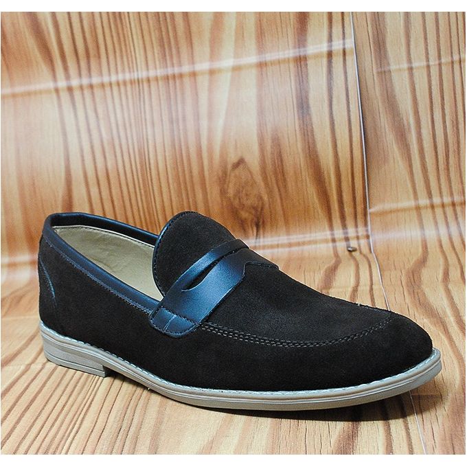 matiere daim chaussure