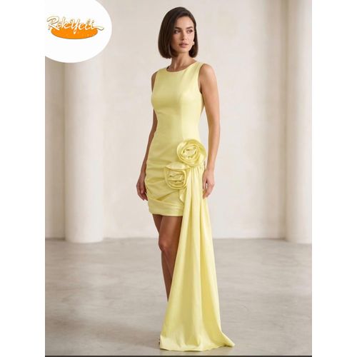 Robe de Soirée Jaune citron - Mini-Robe Sculpturale avec Fleur 3D Appliquée et Traîne Latérale en Cascade