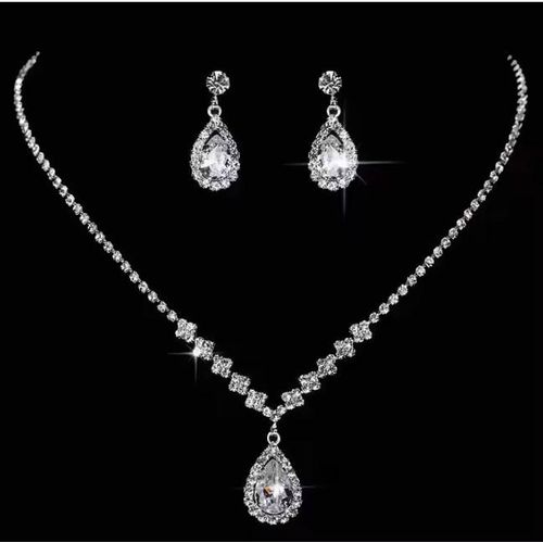 Ensemble bijoux de mariée – Collier & boucles d’oreilles