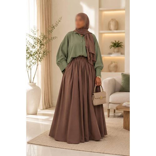 Ensemble femme chemise verte et jupe longue marron